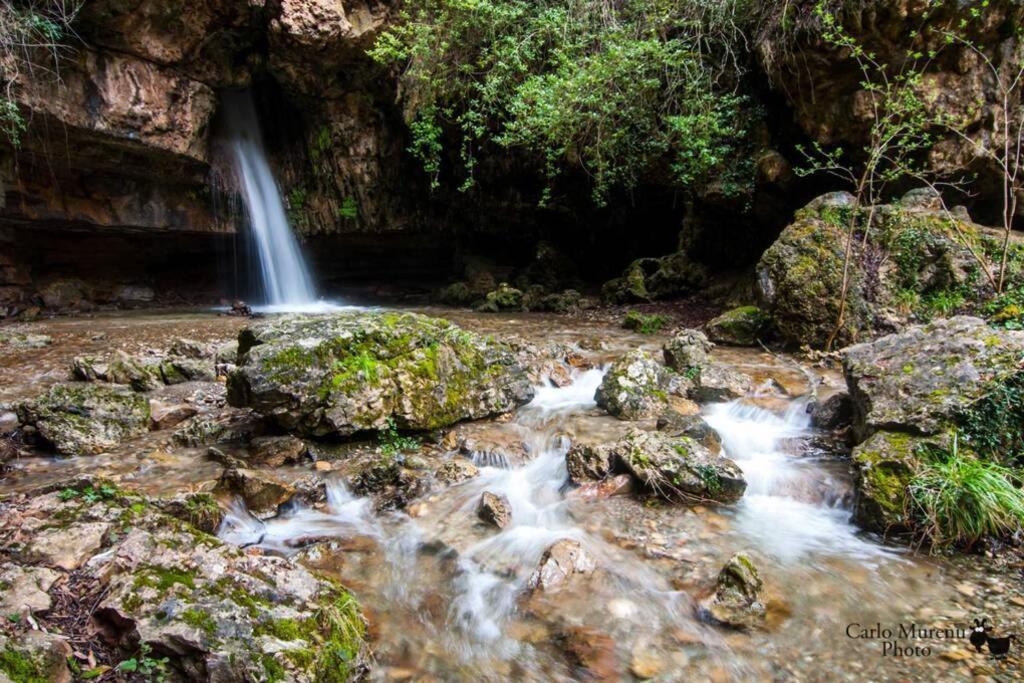 Ferula Romantica Mansarda Tra Fiumi E Montagne Sardegna Seùlo Exteriér fotografie