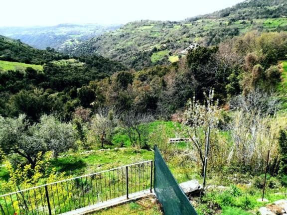 Ferula Romantica Mansarda Tra Fiumi E Montagne Sardegna Seùlo Exteriér fotografie